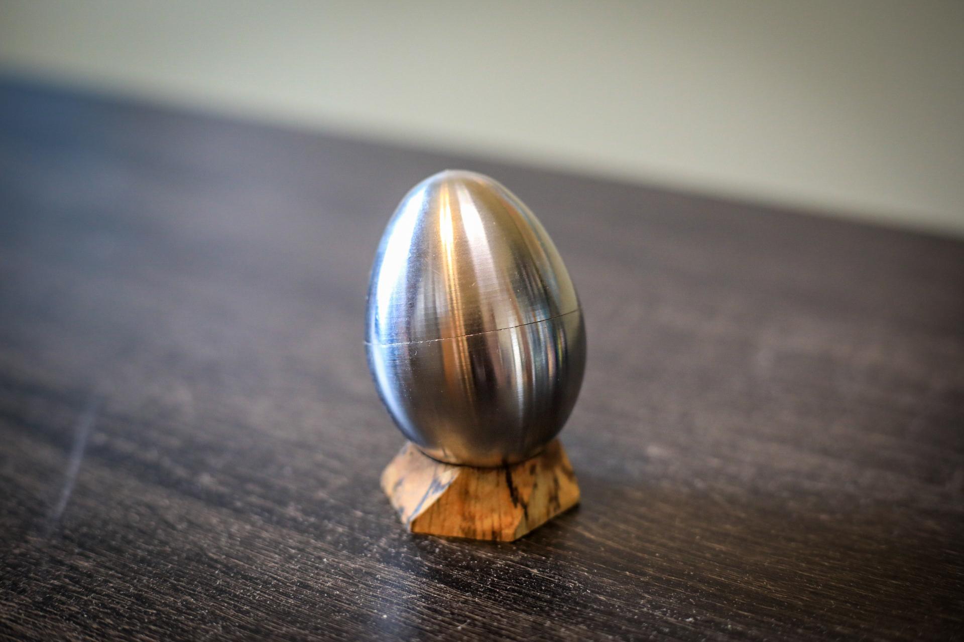beautiful finish on an egg made on a Tormach lathe