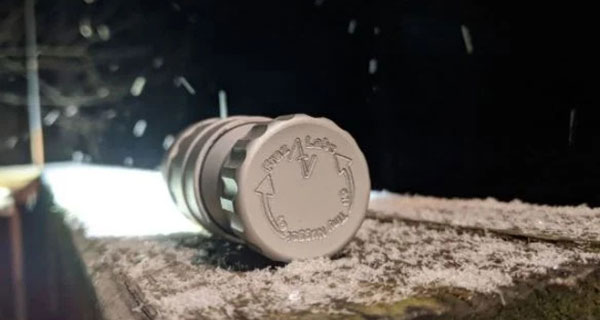 Fraz Labs uses an AF50 as a part of their operation run with Tormach equipment